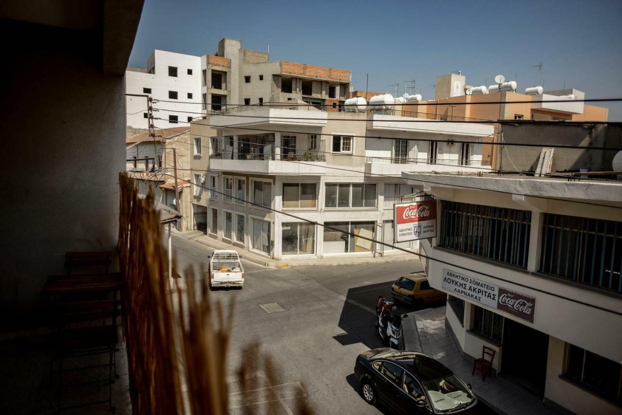 Katka Hostel Larnaca Buitenkant foto